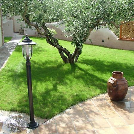 Addisora Appartamenti Cala Liberotto Exteriör bild